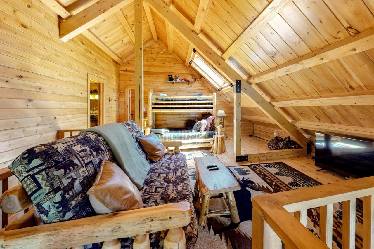 Mooseleuk Lodge The Highlands 외부 사진