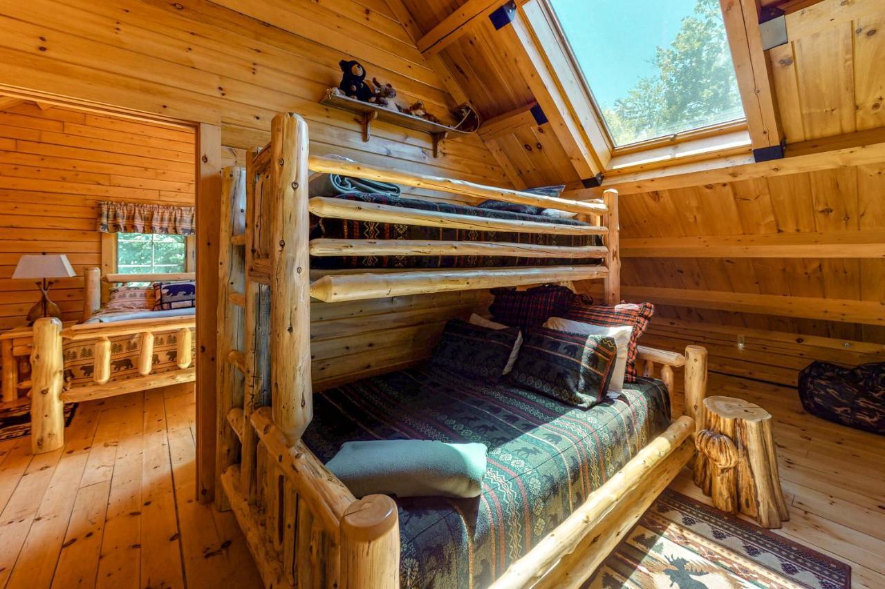 Mooseleuk Lodge The Highlands 외부 사진